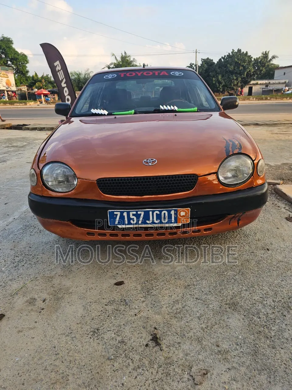 Toyota Corolla 1.4 2004 Orange