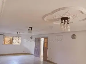 5chbre Appartement dans Yopougon à Vendre