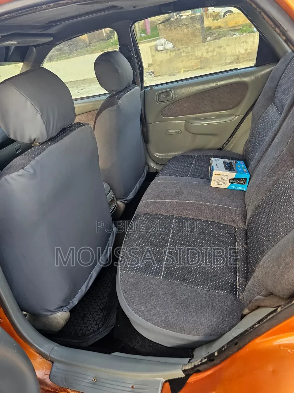 Toyota Corolla 1.4 2004 Orange