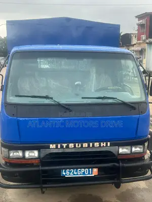 Mitsubishi Canter 2007 Bleu