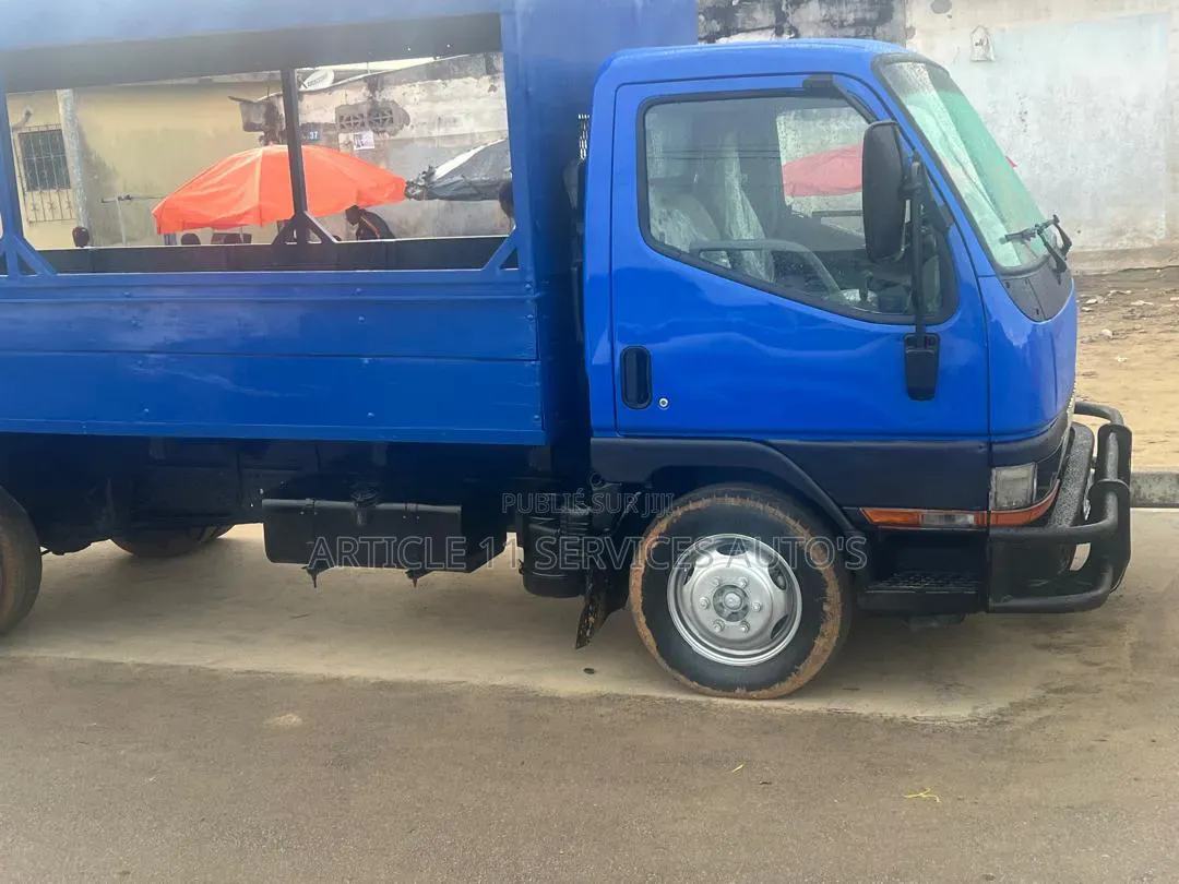 Mitsubishi Canter 2007 Bleu