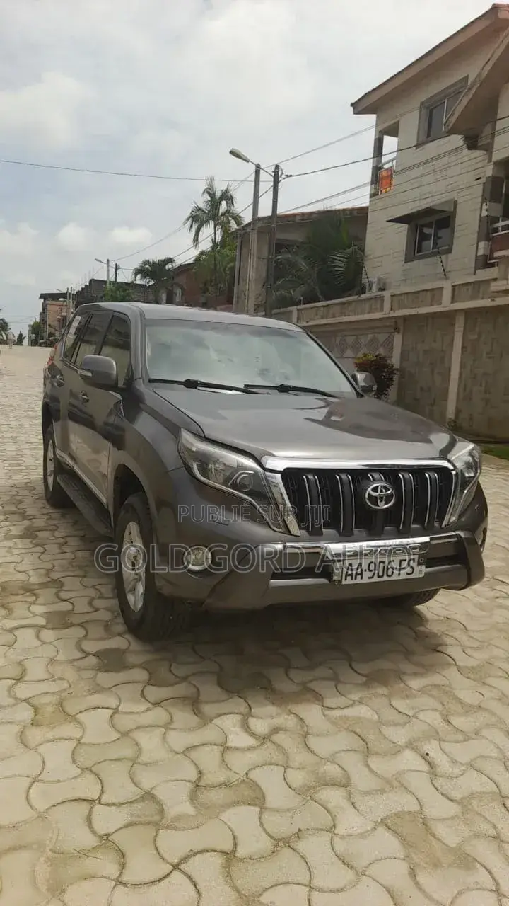 Toyota Land Cruiser Prado 2016 Noir