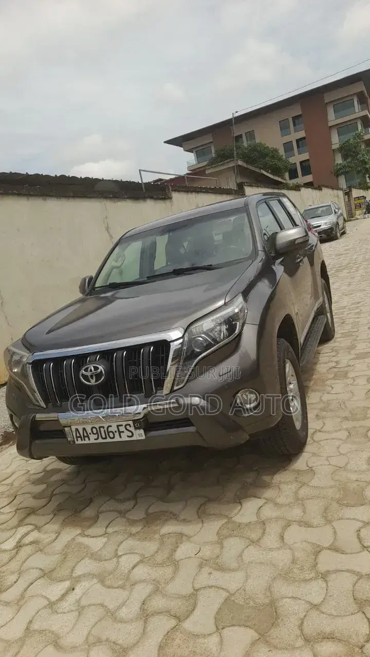 Toyota Land Cruiser Prado 2016 Noir