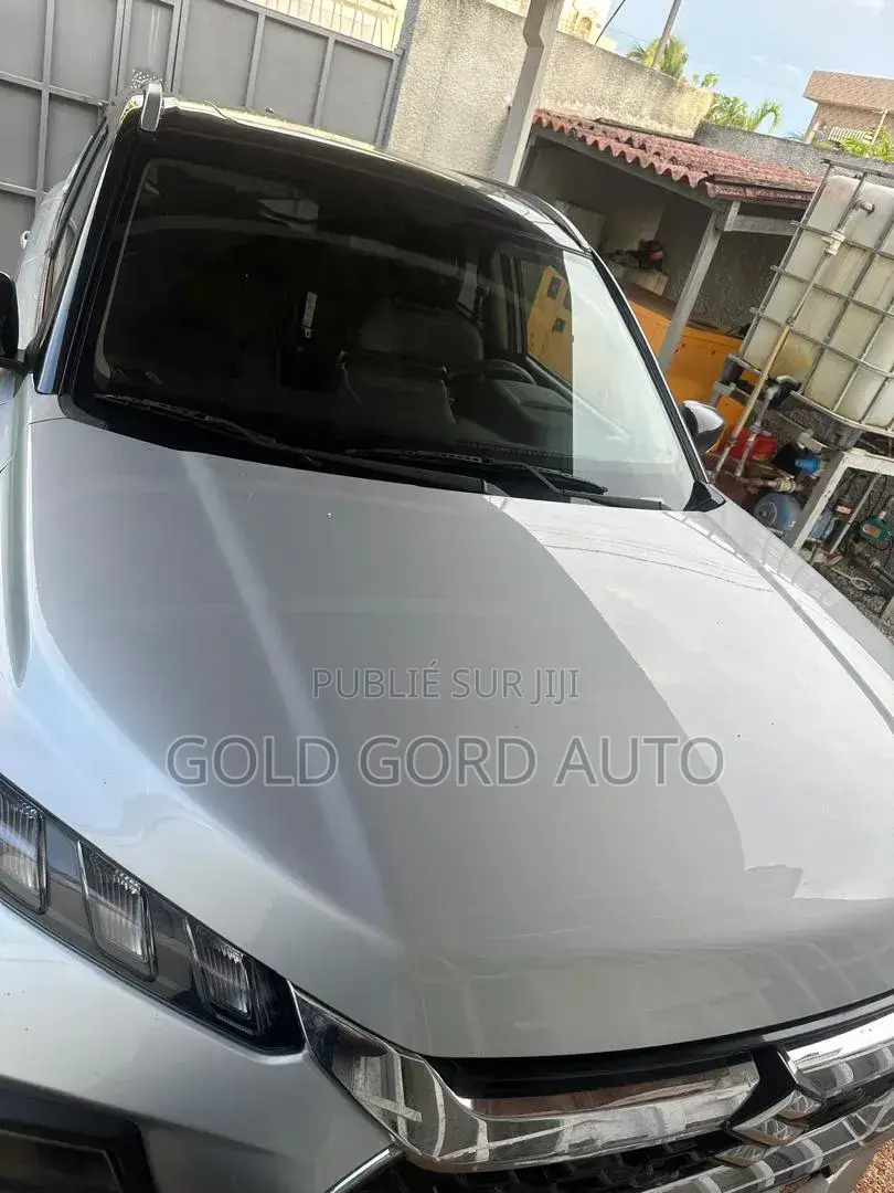Suzuki Grand Vitara 2025 Gris