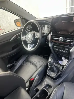 Suzuki Grand Vitara 2025 Gris