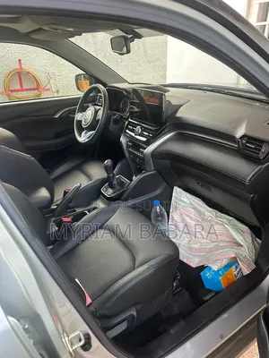 Suzuki Grand Vitara 2025 Gris
