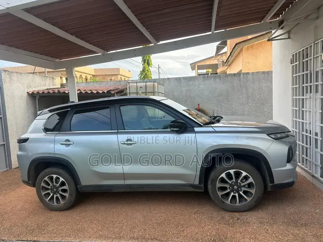 Suzuki Grand Vitara 2025 Gris