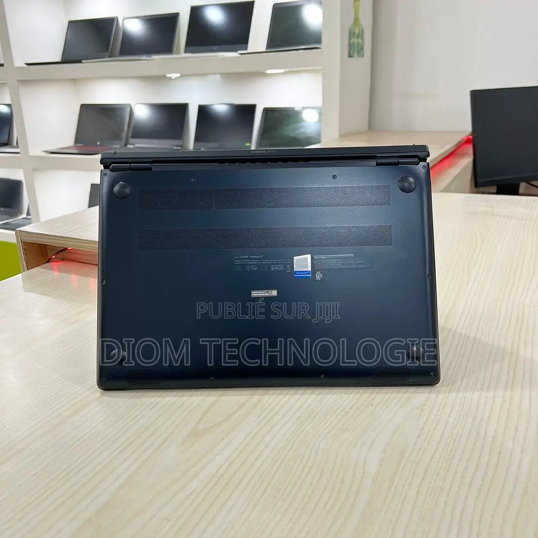 Ordinateur portable Asus ZenBook UX430UA 8GB Intel Core i7 SSD 256GB
