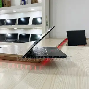 Ordinateur portable Asus ZenBook UX430UA 8GB Intel Core i7 SSD 256GB