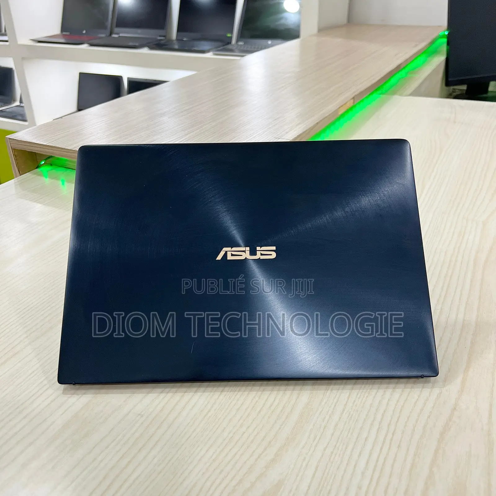 Ordinateur portable Asus ZenBook UX430UA 8GB Intel Core i7 SSD 256GB
