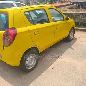 Suzuki Alto 2022 Jaune