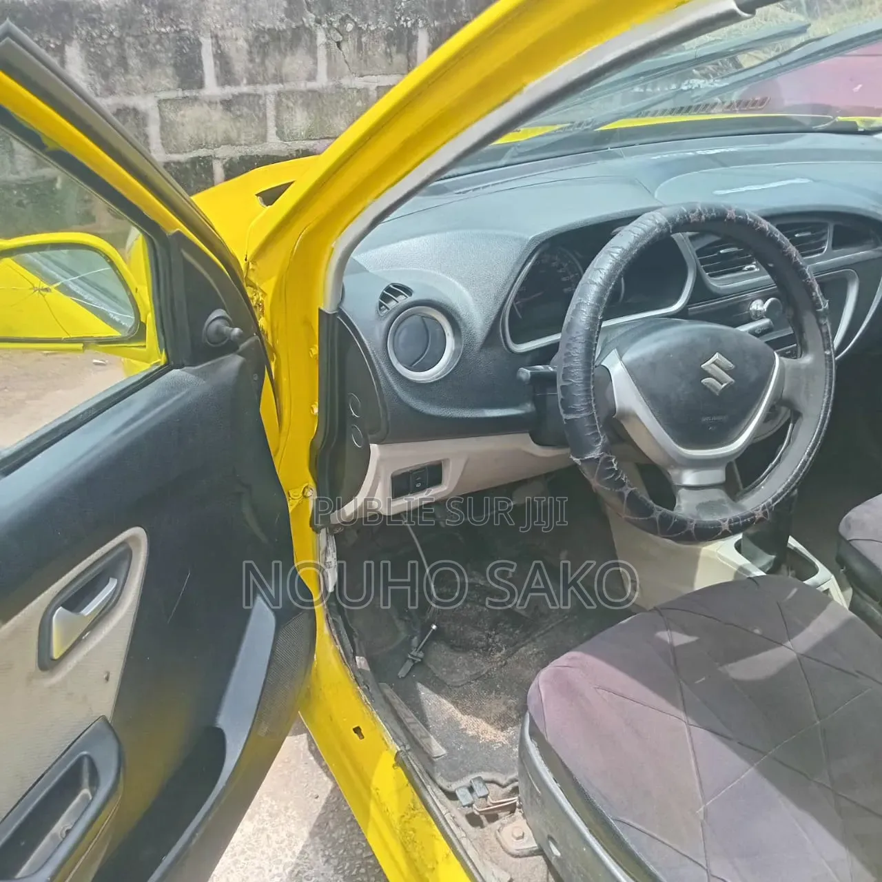 Suzuki Alto 2022 Jaune