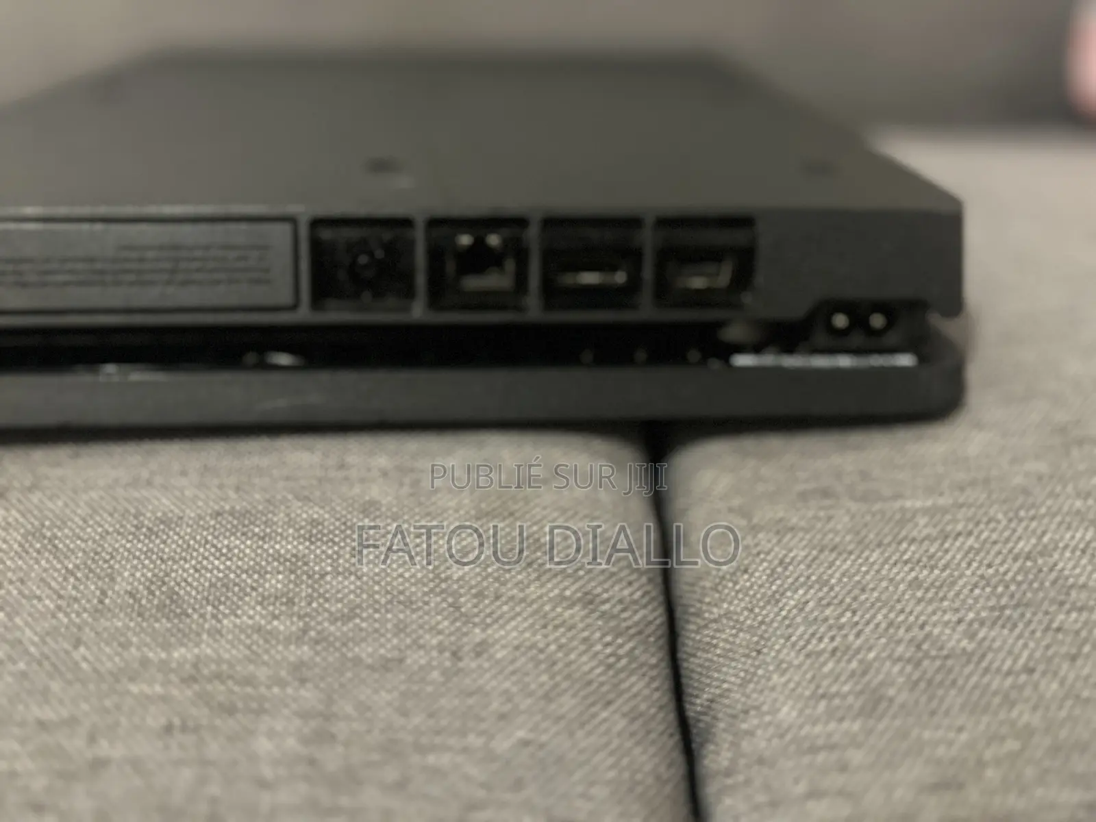Ps4 Slim(À Réparer/Pour Pièces)Port Hdmi Abîmé.