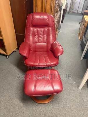 Fauteuil en Cuir Véritable De Buffle Importé d'Europe Avec Repose Pied