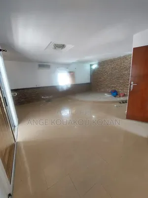 5chbre Duplex dans Ange Immobilier, Cocody à Vendre