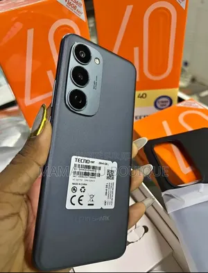Nouveau Tecno Camon 40 256 GB Rouge