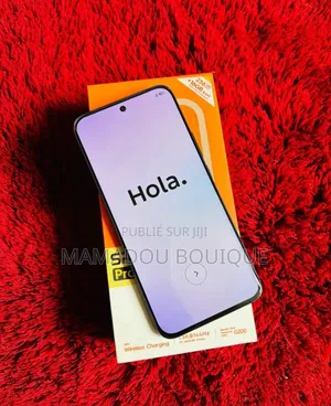 Nouveau Tecno Camon 40 256 GB Rouge