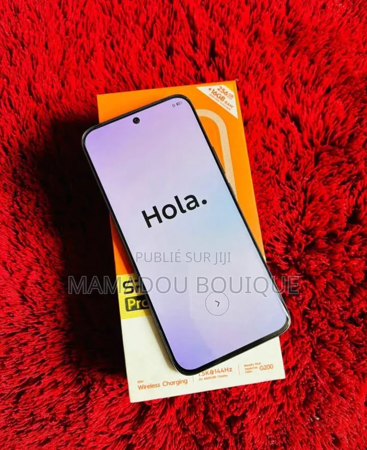 Nouveau Tecno Camon 40 256 GB Rouge