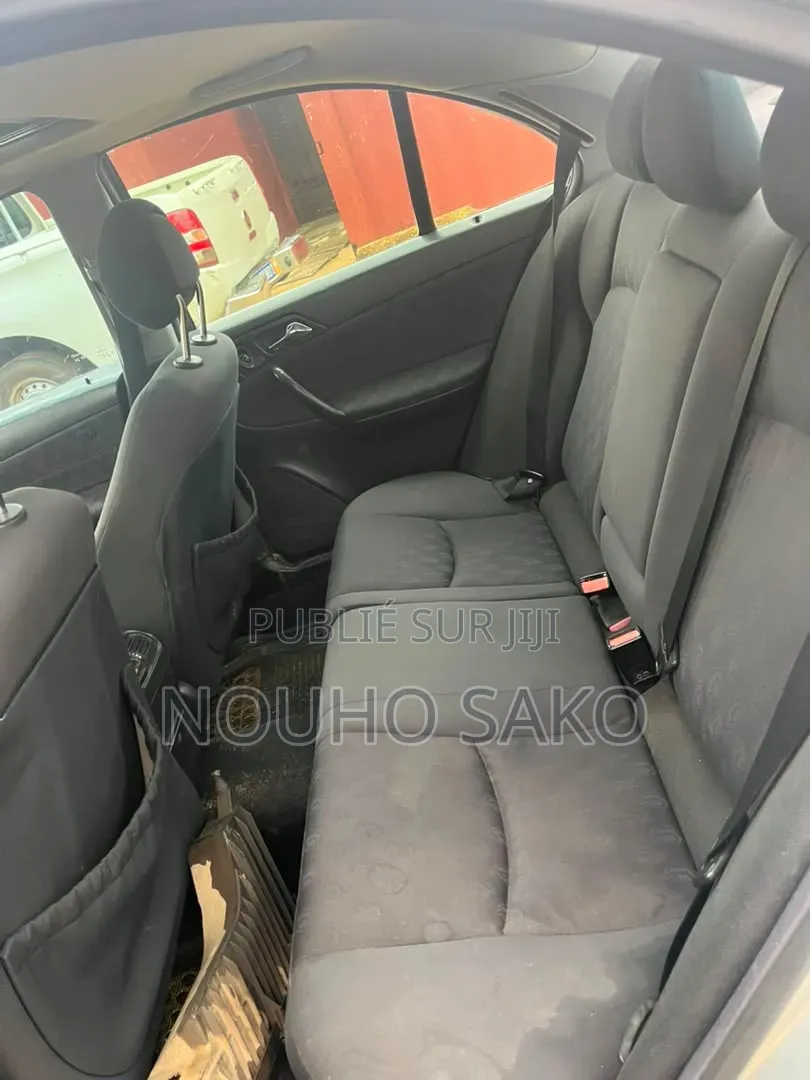 Mercedes-Benz C200 2004 Gris
