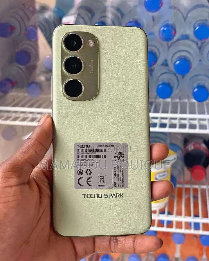Nouveau Tecno Spark 40 256 GB Doré