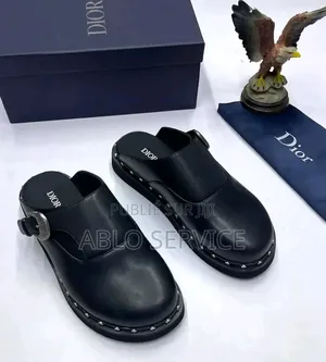 Chaussure Late Disponible