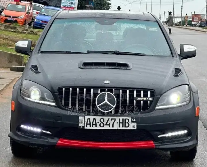 Mercedes-Benz C300 2008 Noir