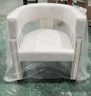Chaise De Très Bonne Qualité