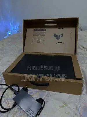 Nouveau Ordinateur de bureau Asus Chromebox 3 32GB Intel Core i9 SSD 4T