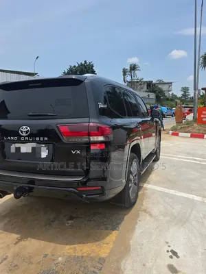 Toyota Land Cruiser 2022 Noir