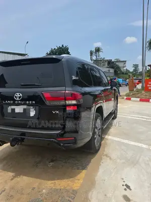 Toyota Land Cruiser 2022 Noir