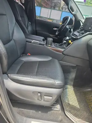 Toyota Land Cruiser 2022 Noir