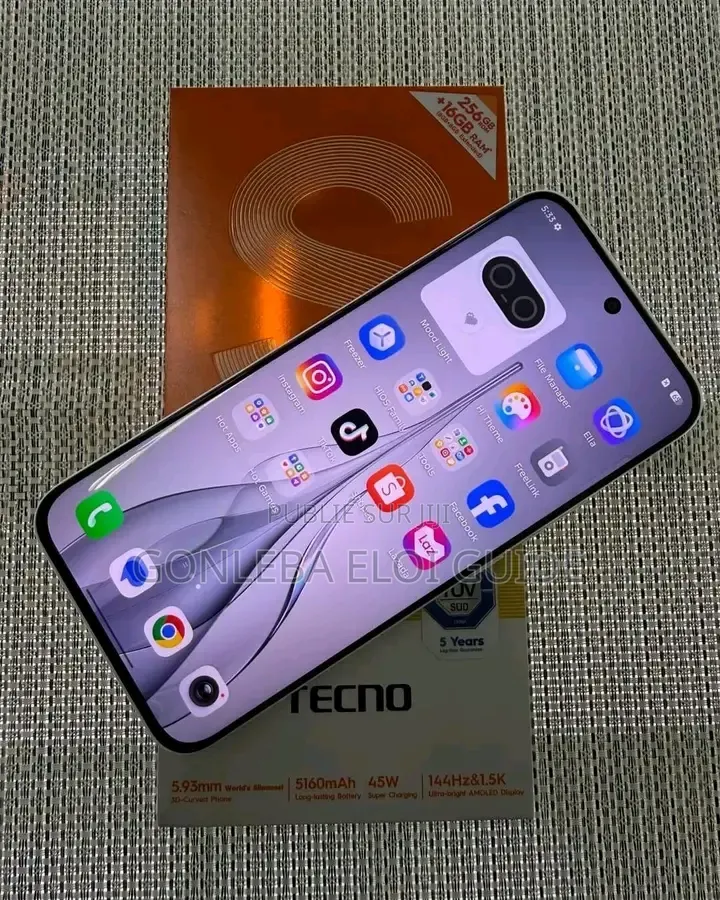 Nouveau Tecno Spark Slim 256 GB Blanc