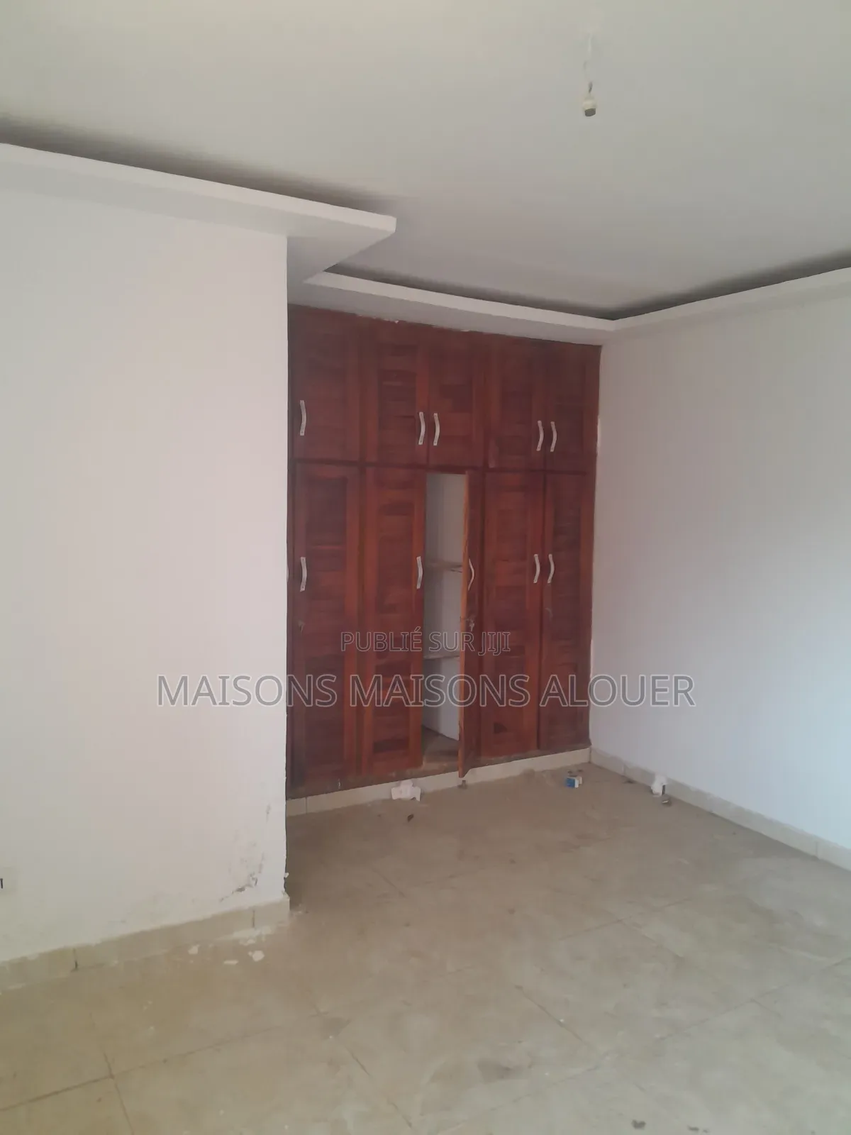 3chbre Maison dans Ib, Cocody à Louer
