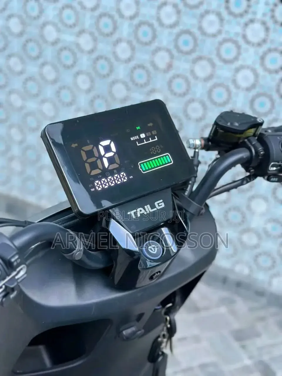 Nouveau Yamaha Crux 2023 Gris