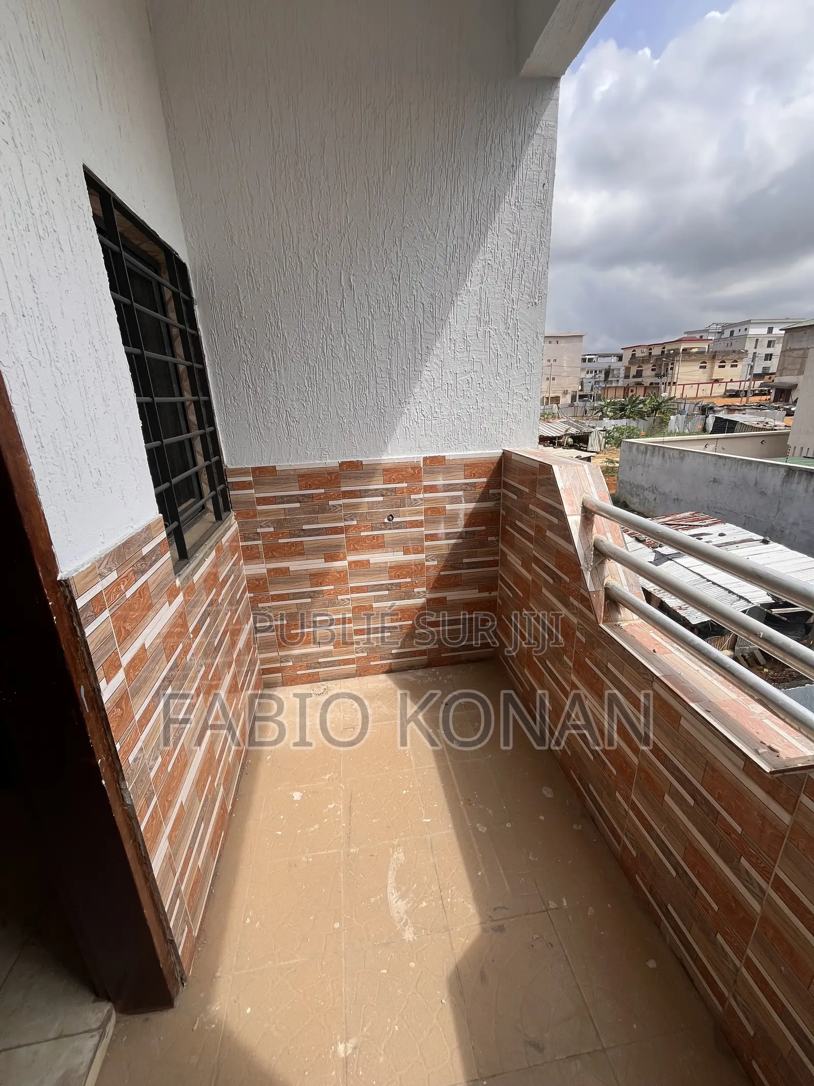 2chbre Appartement dans Sika Immobilier, Cocody à Louer