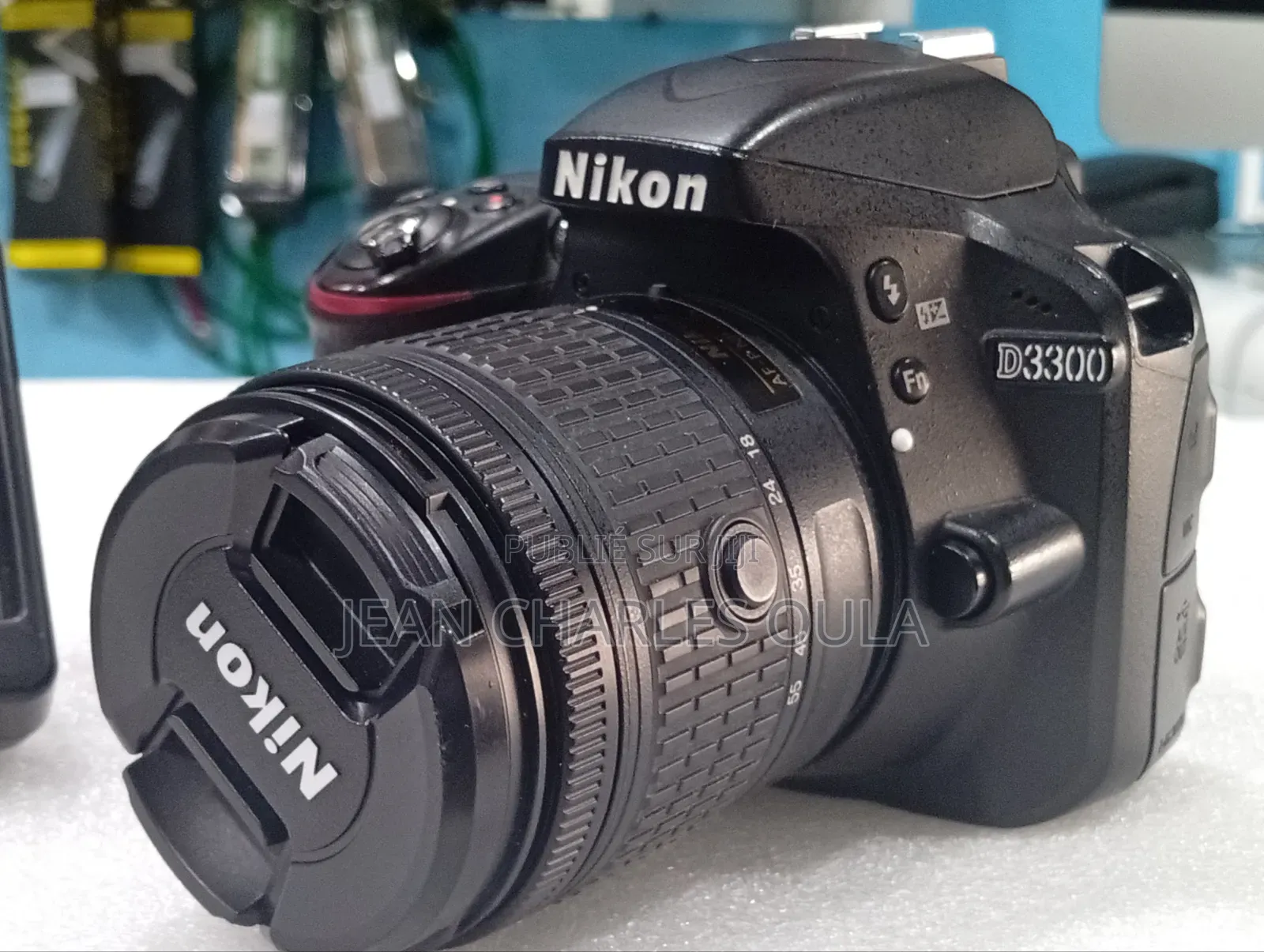Nikon D3300 + Nikon 18-55mm
