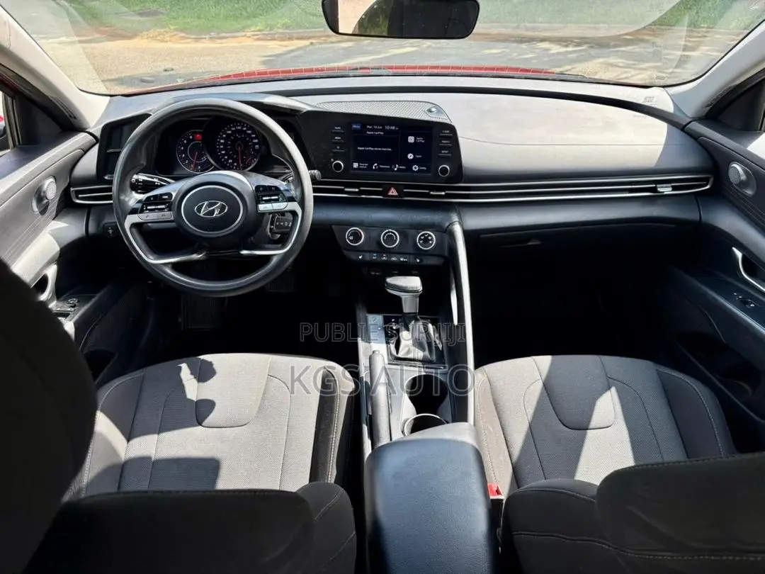 Hyundai Elantra SE 2021 Rouge