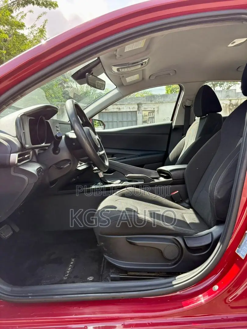Hyundai Elantra SE 2021 Rouge