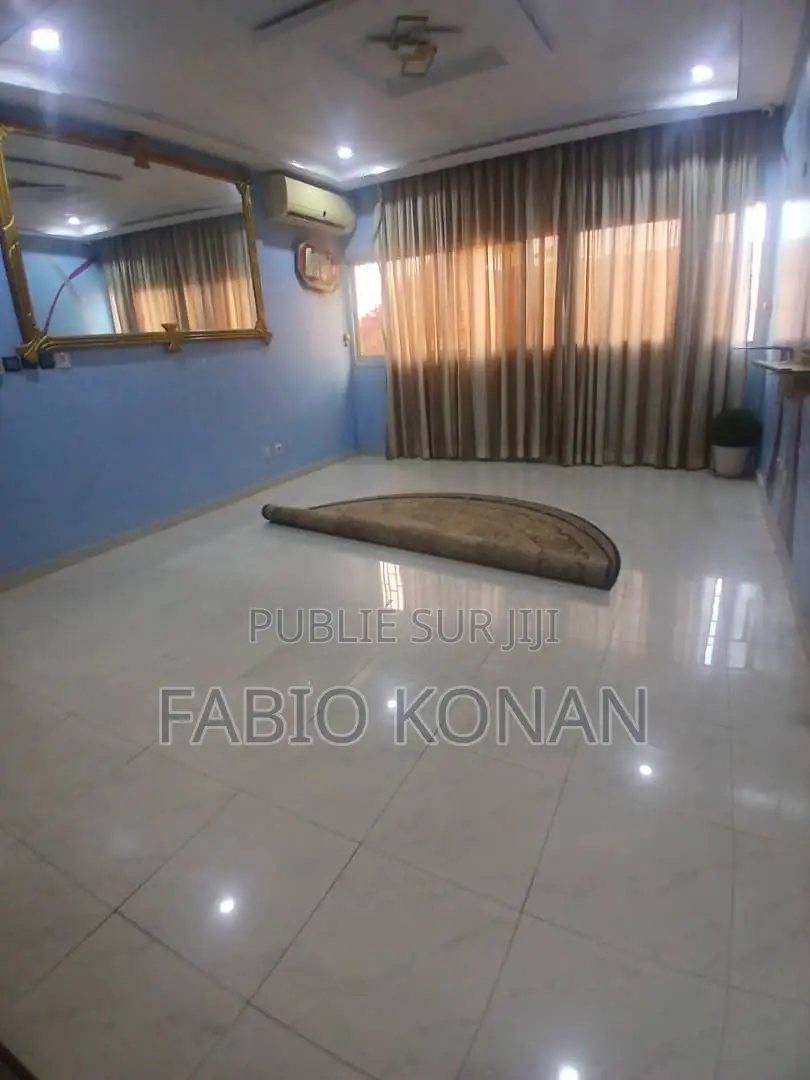 6chbre Duplex dans Sika Immobilier, Cocody à Vendre