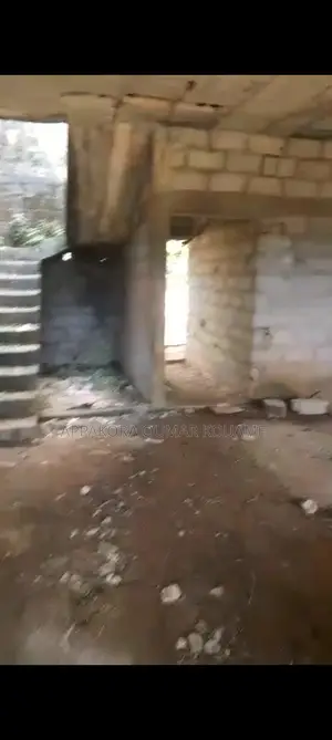 8chbre Duplex dans Kouassi, Songon à Vendre