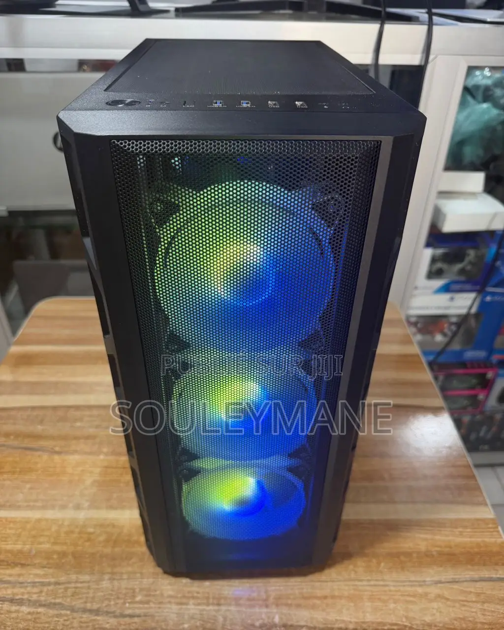 Nouveau Ordinateur de bureau MSI AG270 2QL 16GB AMD Ryzen 5 SSD 1T
