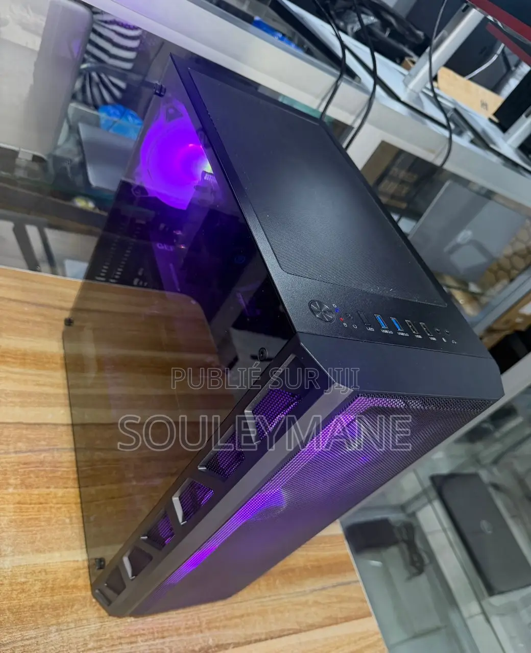 Nouveau Ordinateur de bureau MSI AG270 2QL 16GB AMD Ryzen 5 SSD 1T