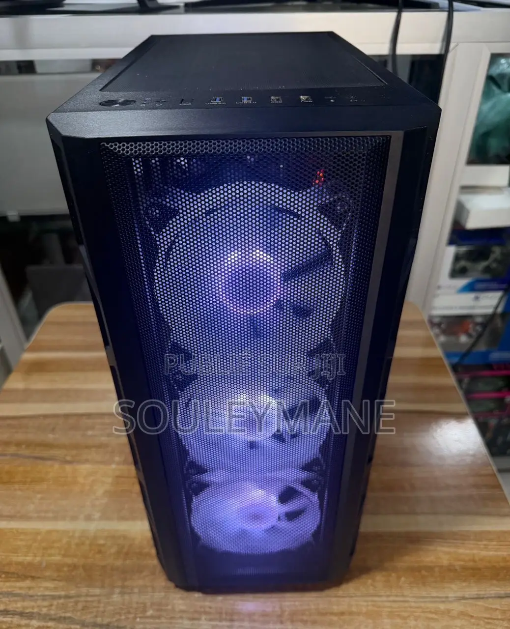 Nouveau Ordinateur de bureau MSI AG270 2QL 16GB AMD Ryzen 5 SSD 1T
