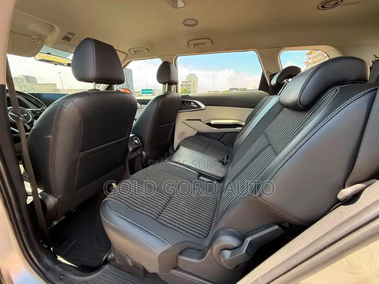 Kia Carens 2019 Gris