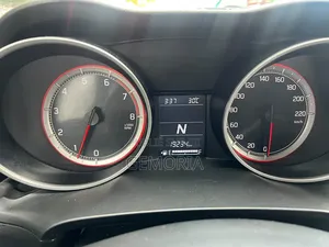 Suzuki Swift 2025 Gris
