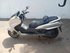 Yamaha Majesty 2006 Gris