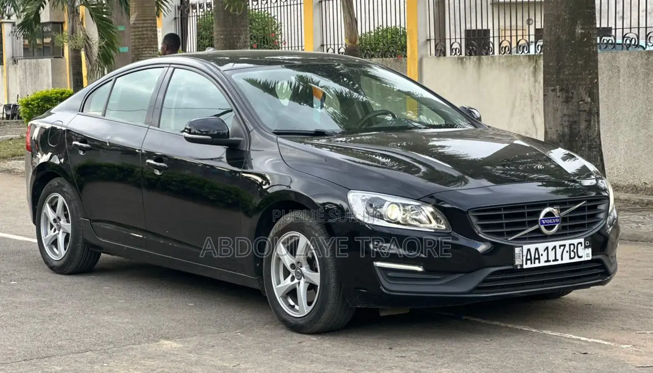 Volvo S60 2018 Noir