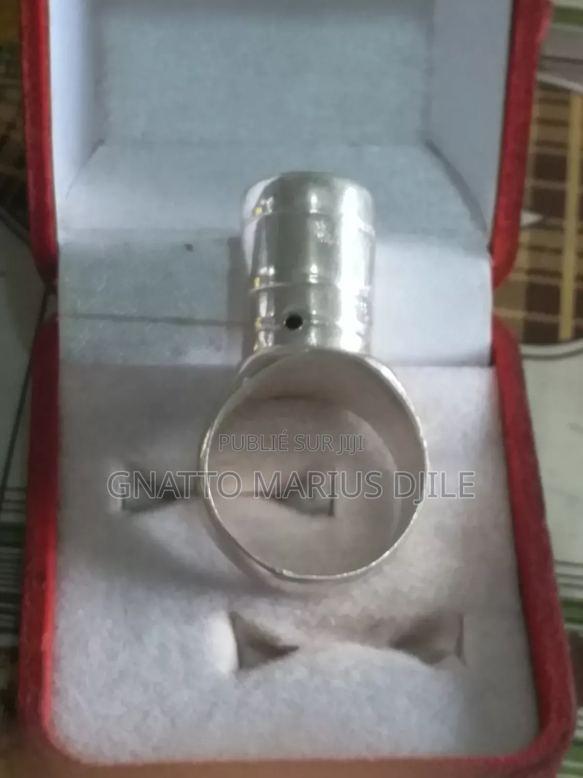 Bague en Argent Blanc Montante Et Chevaliere