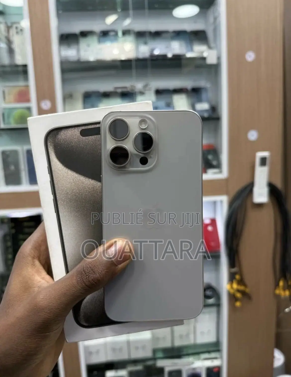 Nouveau Apple iPhone 15 Pro Max 256 GB Blanc