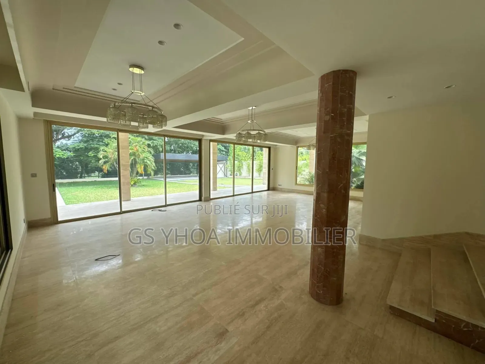 6chbre Duplex dans Cocody à Louer